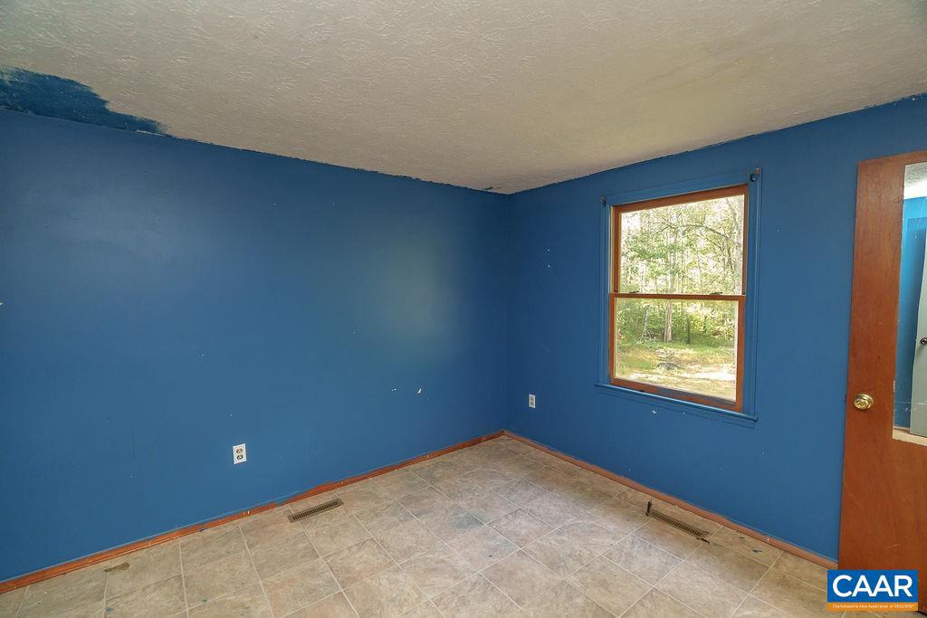 1209 HOLLANDS RD, PALMYRA, Virginia 22968, 3 Bedrooms Bedrooms, ,1 BathroomBathrooms,Residential,For sale,1209 HOLLANDS RD,669353 MLS # 669353