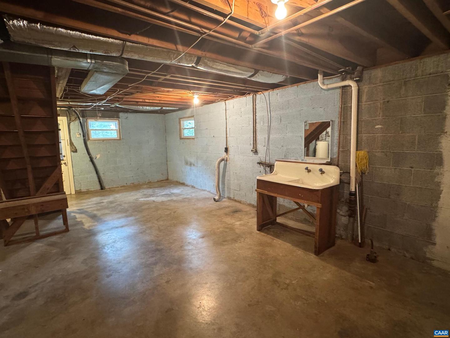 1905 SWANSON DR, CHARLOTTESVILLE, Virginia 22901, 3 Bedrooms Bedrooms, ,1 BathroomBathrooms,Residential,For sale,1905 SWANSON DR,669372 MLS # 669372