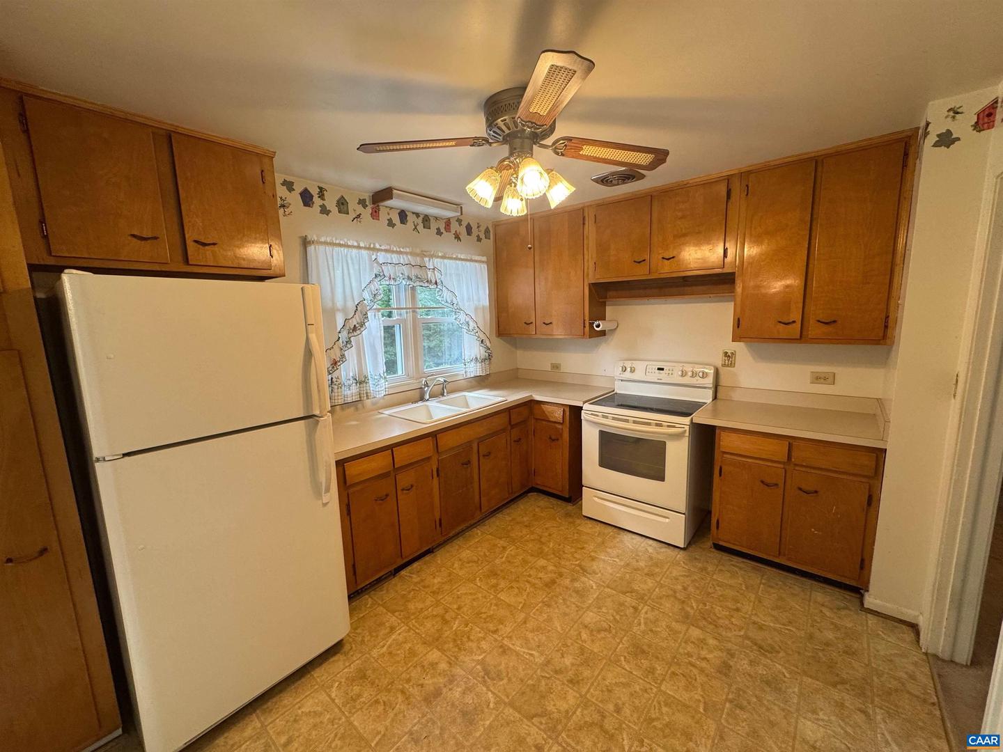 1905 SWANSON DR, CHARLOTTESVILLE, Virginia 22901, 3 Bedrooms Bedrooms, ,1 BathroomBathrooms,Residential,For sale,1905 SWANSON DR,669372 MLS # 669372