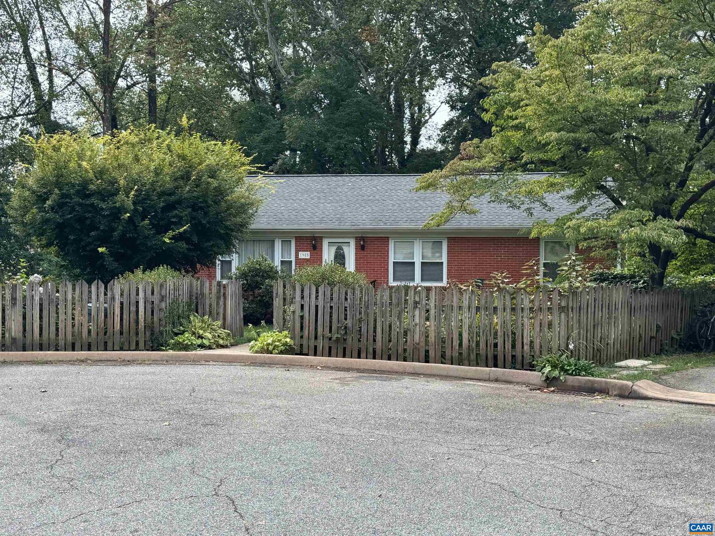 1905 SWANSON DR, CHARLOTTESVILLE, Virginia 22901, 3 Bedrooms Bedrooms, ,1 BathroomBathrooms,Residential,For sale,1905 SWANSON DR,669372 MLS # 669372