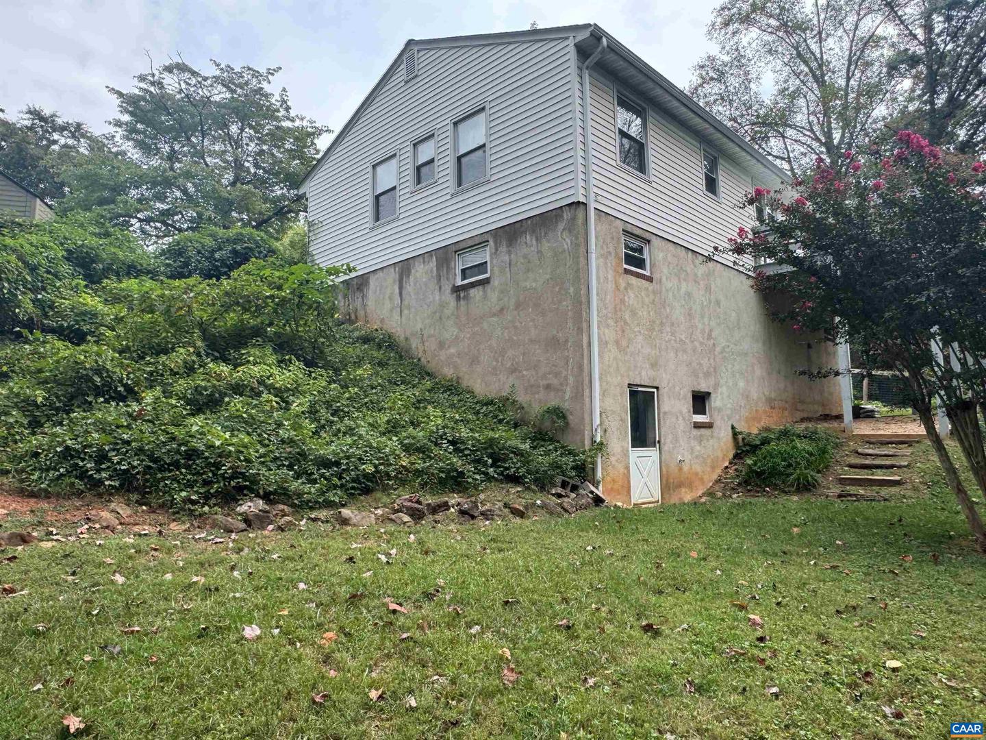 1905 SWANSON DR, CHARLOTTESVILLE, Virginia 22901, 3 Bedrooms Bedrooms, ,1 BathroomBathrooms,Residential,For sale,1905 SWANSON DR,669372 MLS # 669372