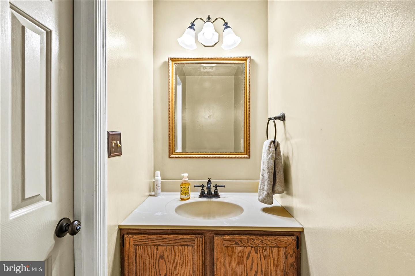 8012 PEMBROKE CIR, SPOTSYLVANIA, Virginia 22551, 4 Bedrooms Bedrooms, ,2 BathroomsBathrooms,Residential,For sale,8012 PEMBROKE CIR,VASP2036492 MLS # VASP2036492