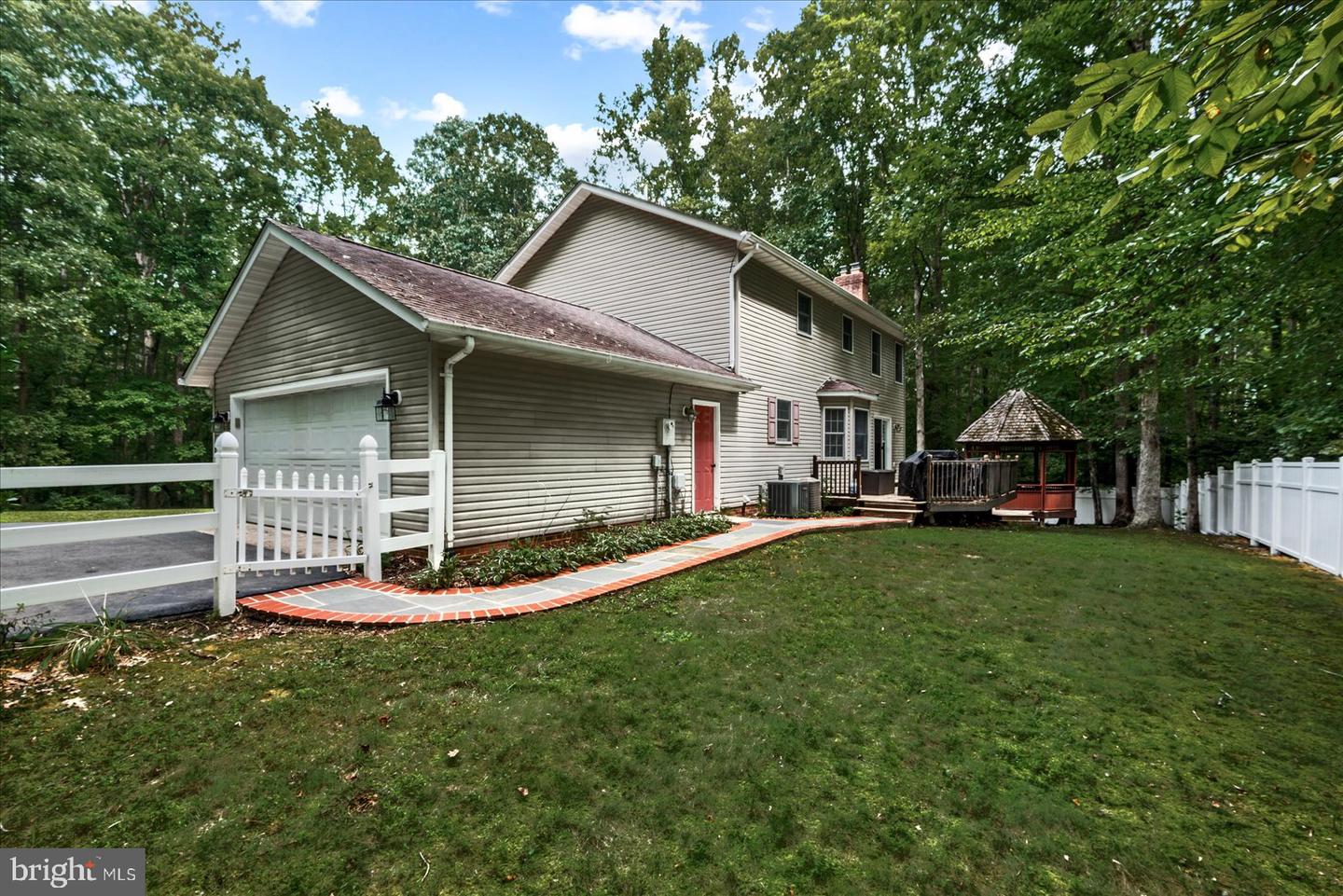 8012 PEMBROKE CIR, SPOTSYLVANIA, Virginia 22551, 4 Bedrooms Bedrooms, ,2 BathroomsBathrooms,Residential,For sale,8012 PEMBROKE CIR,VASP2036492 MLS # VASP2036492