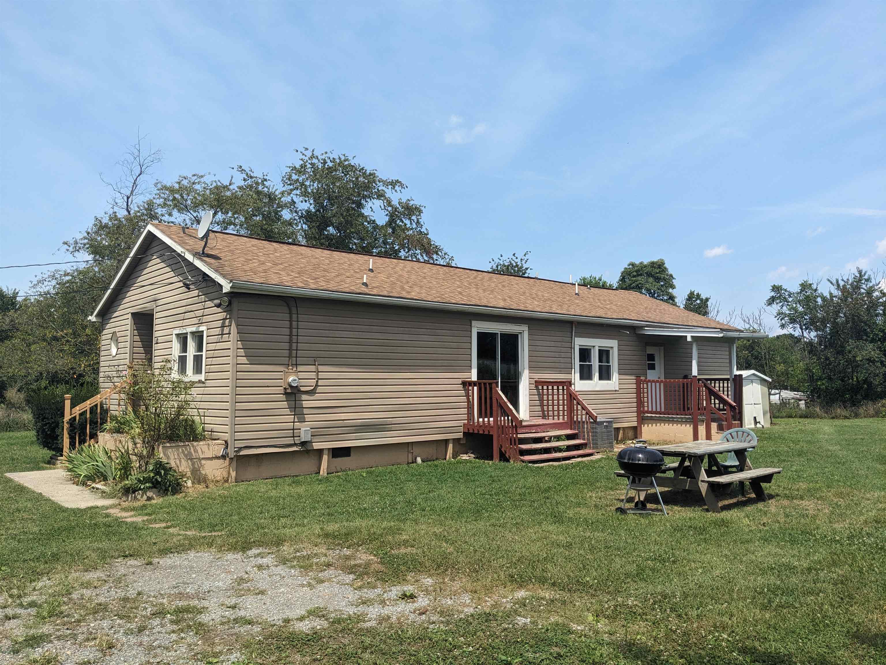 633 RIDGE VIEW LN, SHENANDOAH, Virginia 22849, 3 Bedrooms Bedrooms, ,2 BathroomsBathrooms,Residential,633 RIDGE VIEW LN,669384 MLS # 669384
