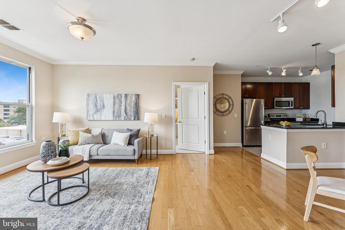 1391 PENNSYLVANIA AVE SE #403, WASHINGTON, District Of Columbia 20003, 2 Bedrooms Bedrooms, ,2 BathroomsBathrooms,Residential,For sale,1391 PENNSYLVANIA AVE SE #403,DCDC2211898 MLS # DCDC2211898