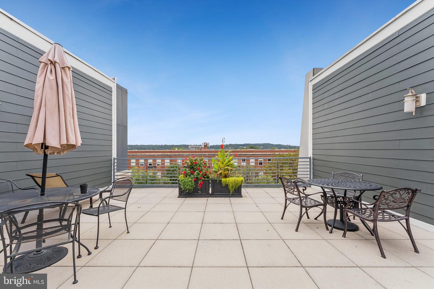 1391 PENNSYLVANIA AVE SE #403, WASHINGTON, District Of Columbia 20003, 2 Bedrooms Bedrooms, ,2 BathroomsBathrooms,Residential,For sale,1391 PENNSYLVANIA AVE SE #403,DCDC2211898 MLS # DCDC2211898 1391 PENNSYLVANIA AVE SE #403, WASHINGTON, District Of Columbia 20003, 2 Bedrooms Bedrooms, ,2 BathroomsBathrooms,Residential,For sale,1391 PENNSYLVANIA AVE SE #403,DCDC2211898 MLS # DCDC2211898