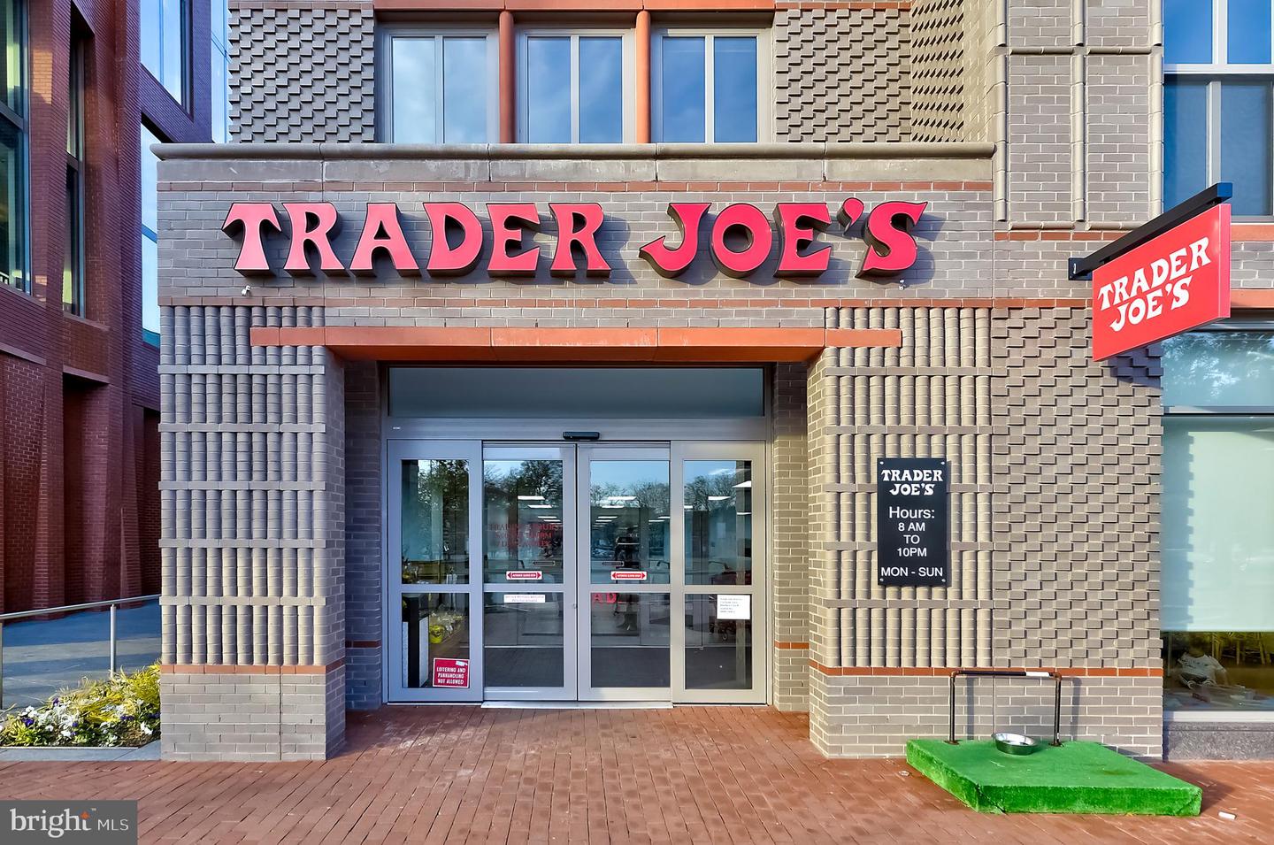 1391 PENNSYLVANIA AVE SE #403, WASHINGTON, District Of Columbia 20003, 2 Bedrooms Bedrooms, ,2 BathroomsBathrooms,Residential,For sale,1391 PENNSYLVANIA AVE SE #403,DCDC2211898 MLS # DCDC2211898 1391 PENNSYLVANIA AVE SE #403, WASHINGTON, District Of Columbia 20003, 2 Bedrooms Bedrooms, ,2 BathroomsBathrooms,Residential,For sale,1391 PENNSYLVANIA AVE SE #403,DCDC2211898 MLS # DCDC2211898