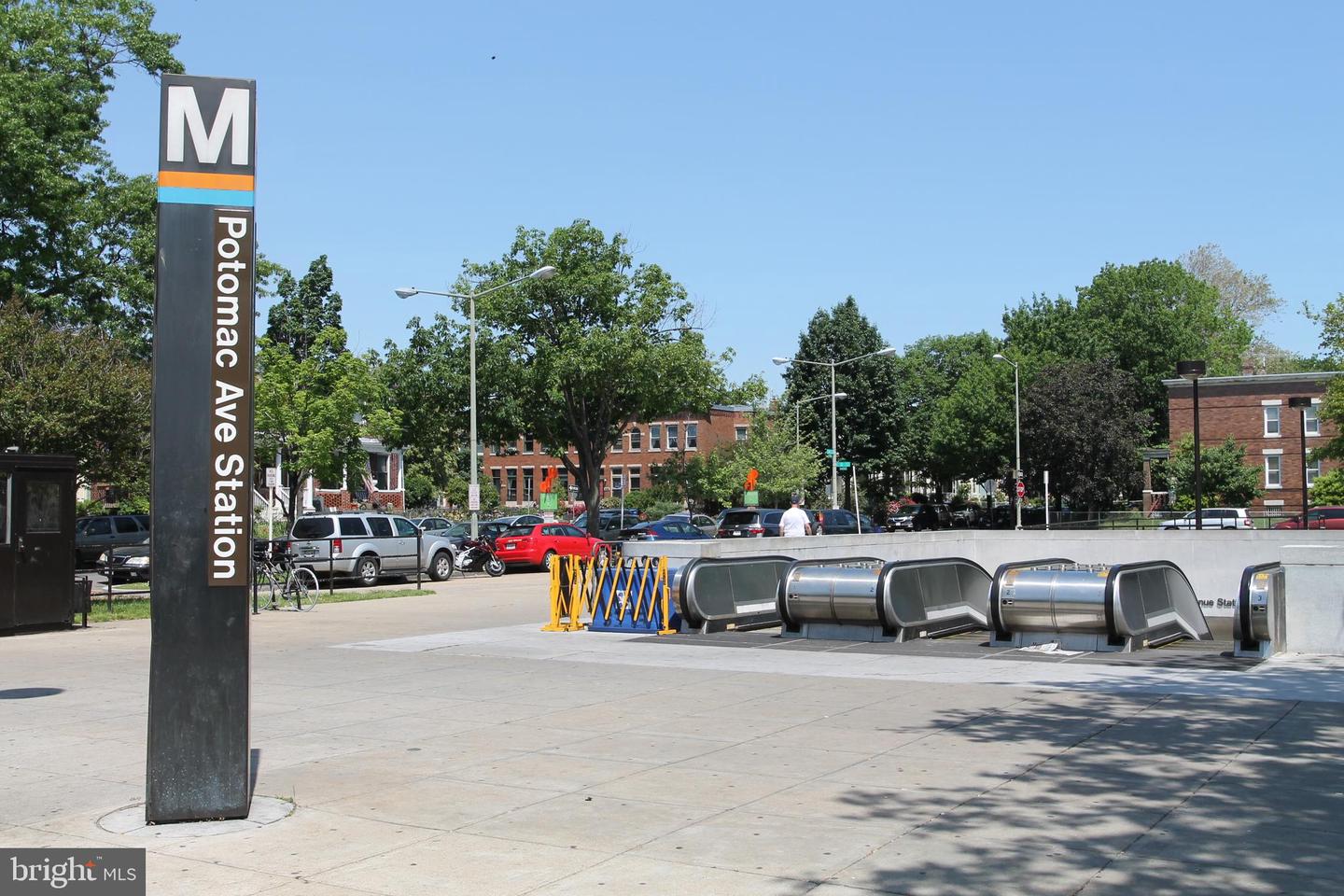 1391 PENNSYLVANIA AVE SE #403, WASHINGTON, District Of Columbia 20003, 2 Bedrooms Bedrooms, ,2 BathroomsBathrooms,Residential,For sale,1391 PENNSYLVANIA AVE SE #403,DCDC2211898 MLS # DCDC2211898