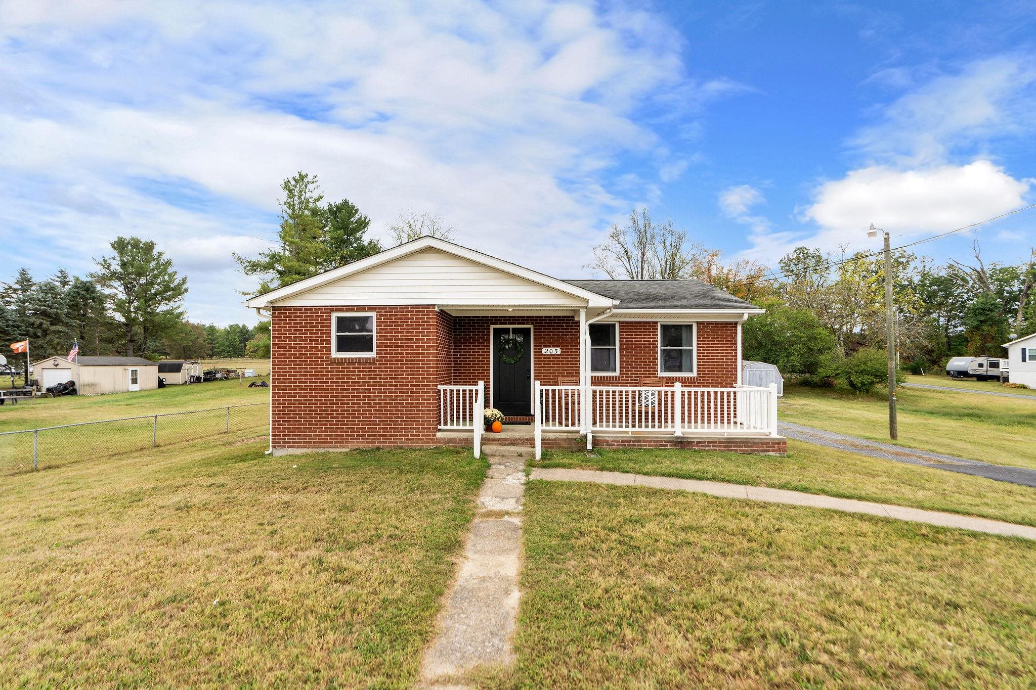 203 HOWARDSVILLE TPKE, STUARTS DRAFT, Virginia 24477, 3 Bedrooms Bedrooms, ,1 BathroomBathrooms,Residential,203 HOWARDSVILLE TPKE,669385 MLS # 669385