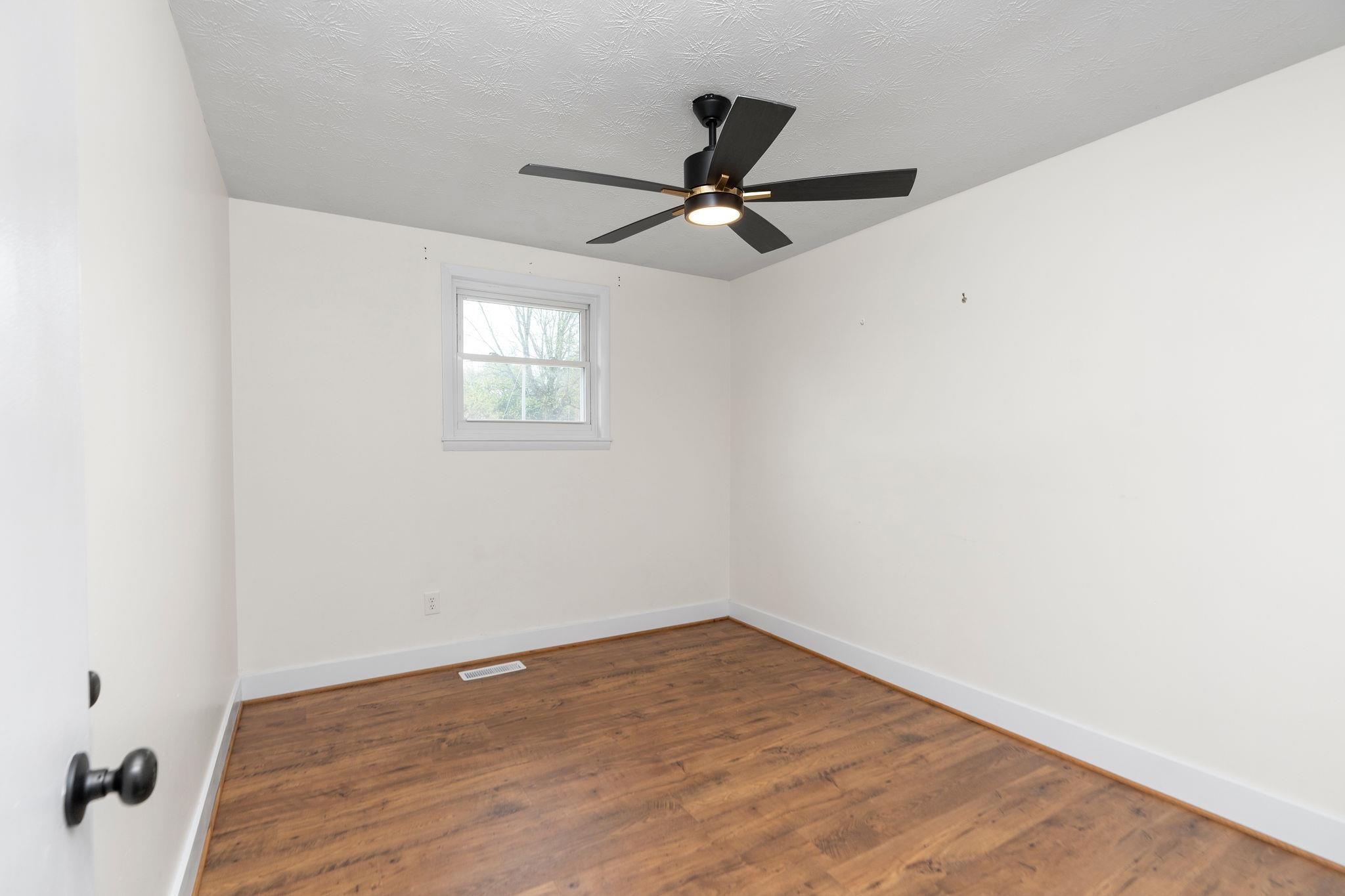 203 HOWARDSVILLE TPKE, STUARTS DRAFT, Virginia 24477, 3 Bedrooms Bedrooms, ,1 BathroomBathrooms,Residential,203 HOWARDSVILLE TPKE,669385 MLS # 669385
