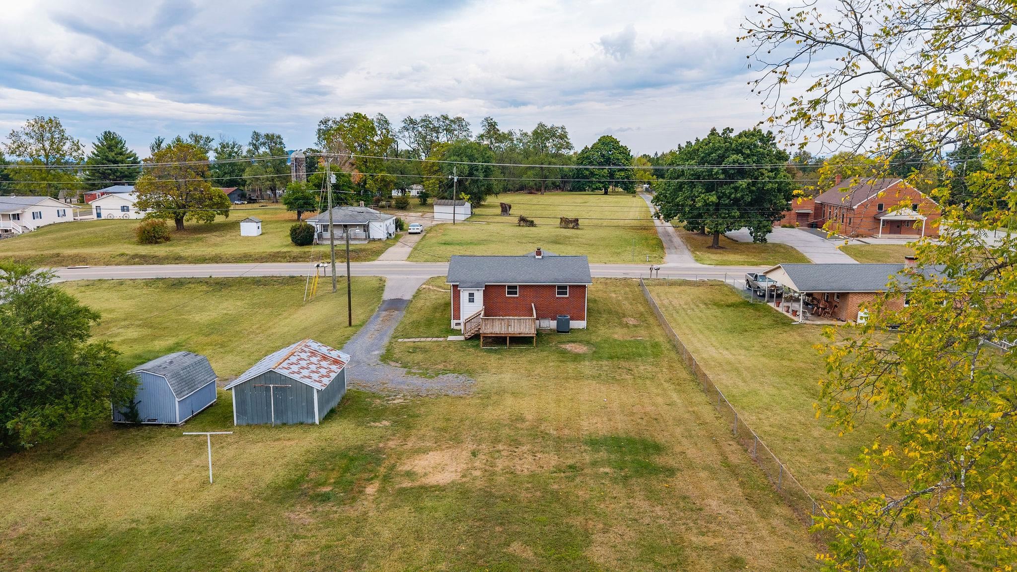 203 HOWARDSVILLE TPKE, STUARTS DRAFT, Virginia 24477, 3 Bedrooms Bedrooms, ,1 BathroomBathrooms,Residential,203 HOWARDSVILLE TPKE,669385 MLS # 669385