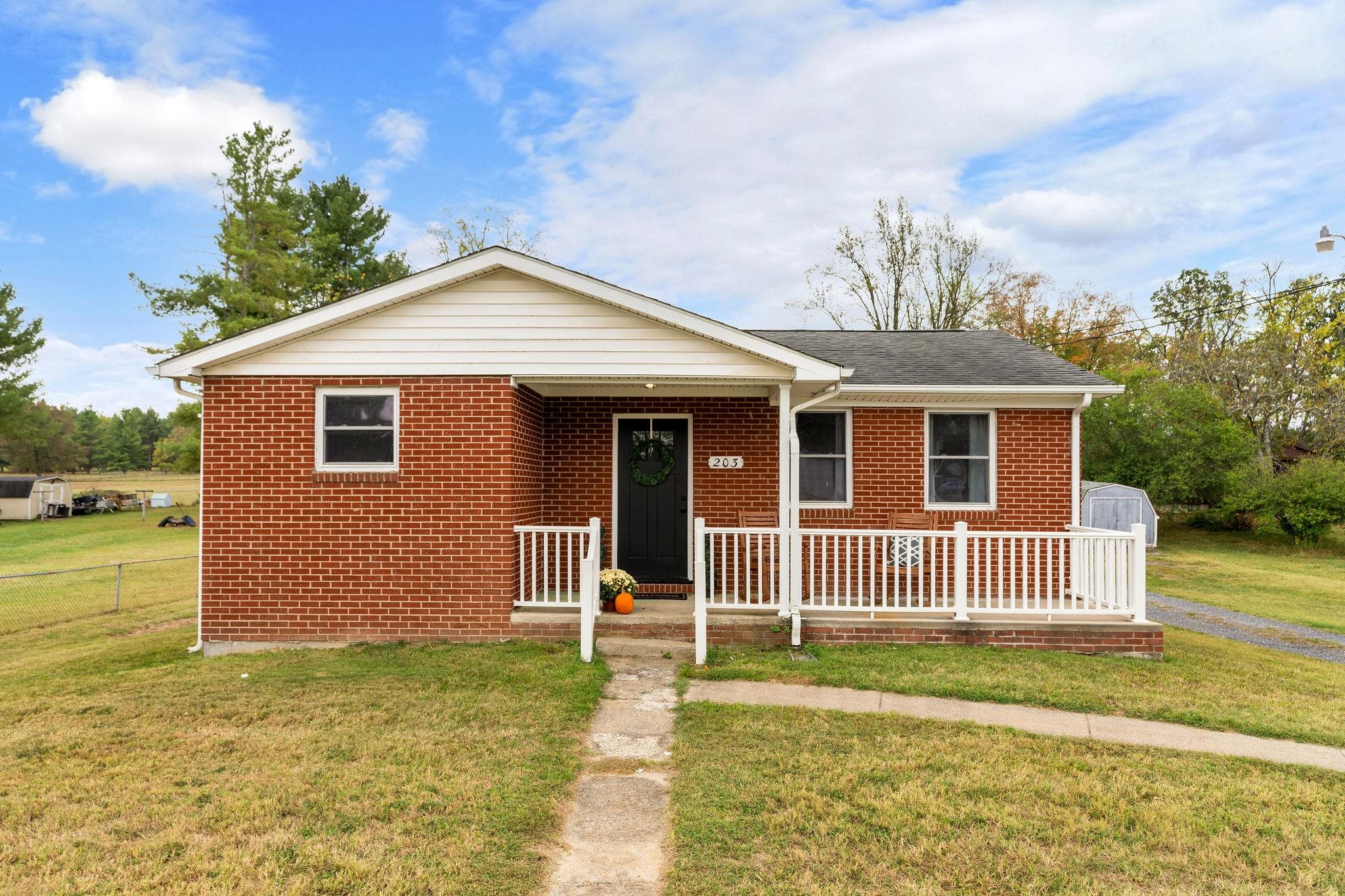 203 HOWARDSVILLE TPKE, STUARTS DRAFT, Virginia 24477, 3 Bedrooms Bedrooms, ,1 BathroomBathrooms,Residential,203 HOWARDSVILLE TPKE,669385 MLS # 669385
