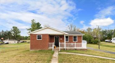 203 HOWARDSVILLE TPKE, STUARTS DRAFT, Virginia 24477, 3 Bedrooms Bedrooms, ,1 BathroomBathrooms,Residential,203 HOWARDSVILLE TPKE,669385 MLS # 669385
