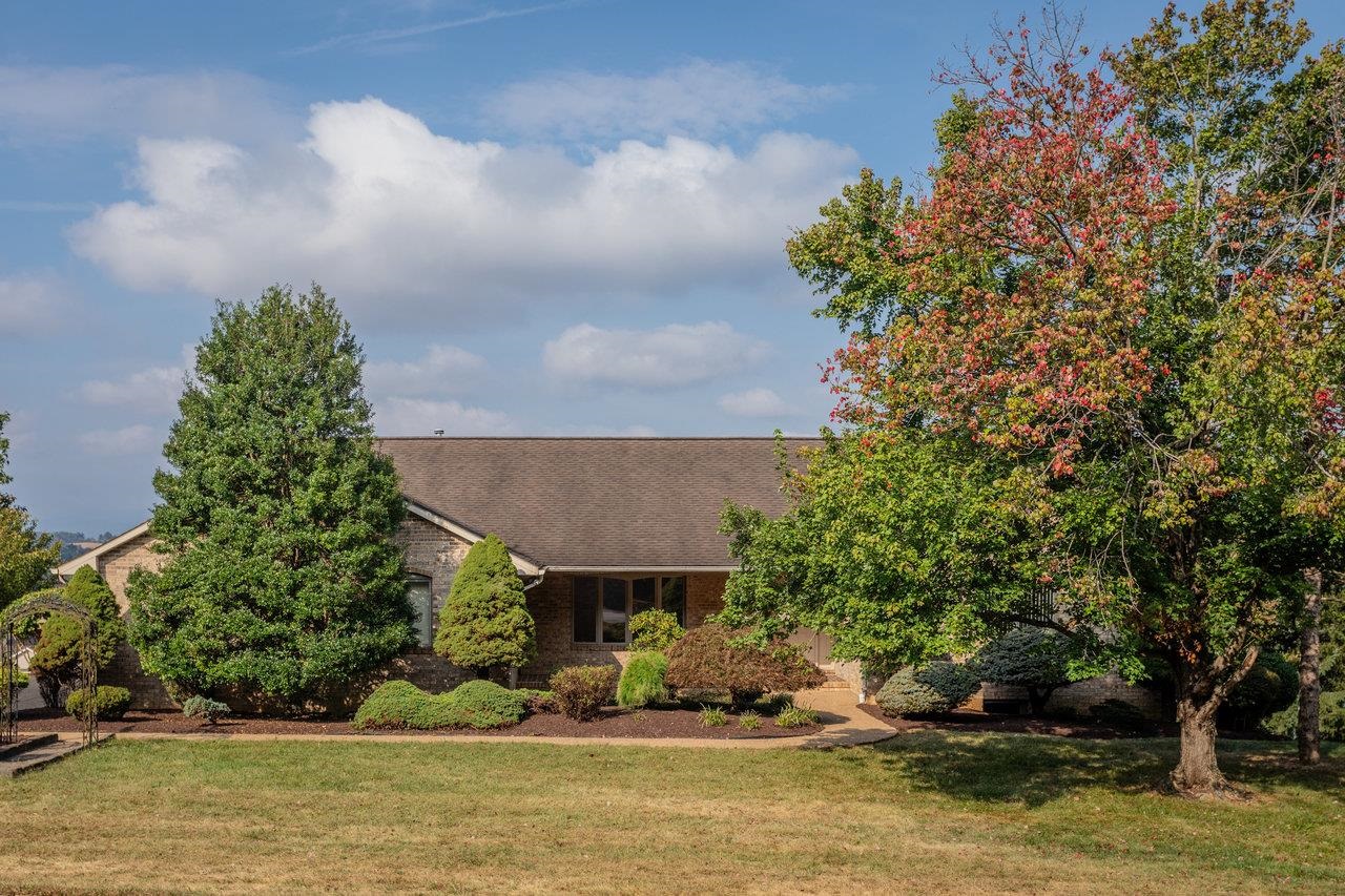 624 ERICKSON AVE, ROCKINGHAM, Virginia 22801, 3 Bedrooms Bedrooms, ,3 BathroomsBathrooms,Residential,624 ERICKSON AVE,669394 MLS # 669394