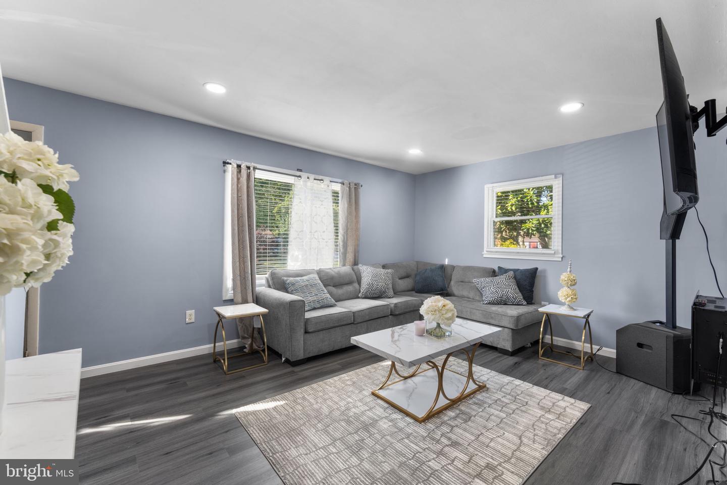 1407 COLCHESTER RD, WOODBRIDGE, Virginia 22191, 3 Bedrooms Bedrooms, 10 Rooms Rooms,3 BathroomsBathrooms,Residential,For sale,1407 COLCHESTER RD,VAPW2103152 MLS # VAPW2103152