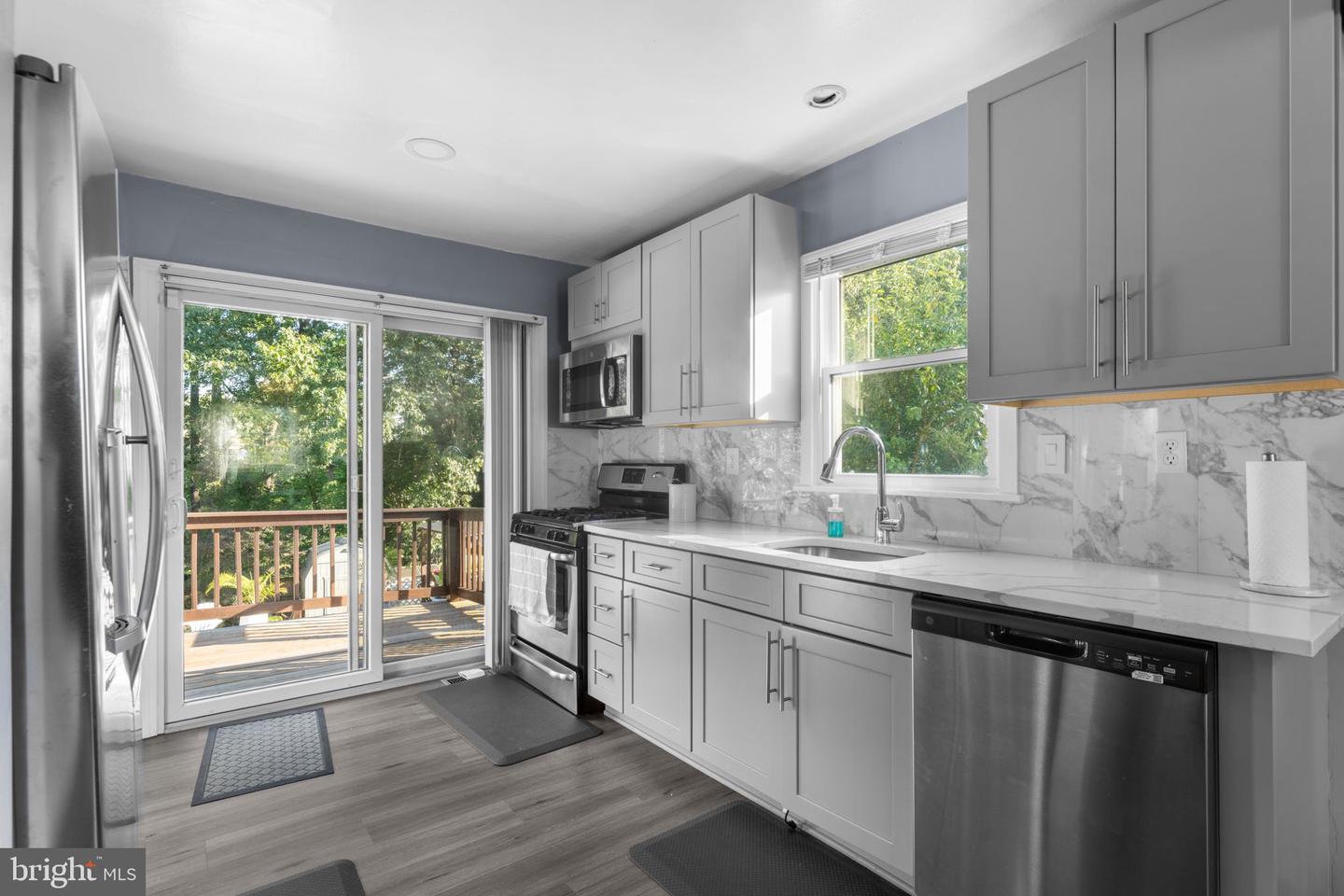 1407 COLCHESTER RD, WOODBRIDGE, Virginia 22191, 3 Bedrooms Bedrooms, 10 Rooms Rooms,3 BathroomsBathrooms,Residential,For sale,1407 COLCHESTER RD,VAPW2103152 MLS # VAPW2103152