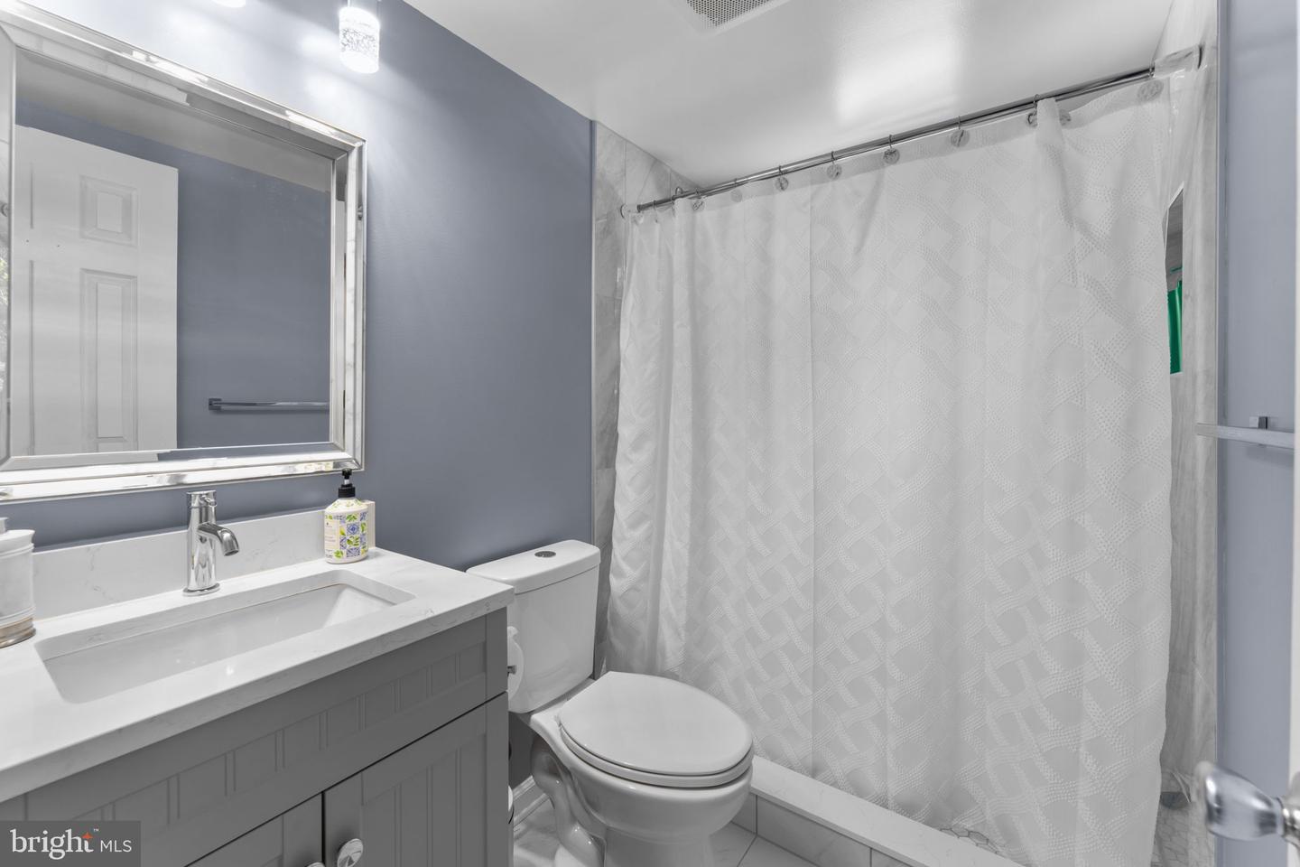1407 COLCHESTER RD, WOODBRIDGE, Virginia 22191, 3 Bedrooms Bedrooms, 10 Rooms Rooms,3 BathroomsBathrooms,Residential,For sale,1407 COLCHESTER RD,VAPW2103152 MLS # VAPW2103152