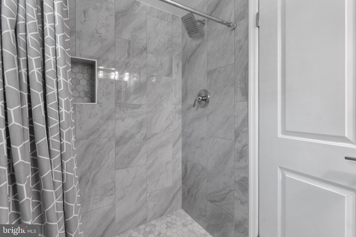 1407 COLCHESTER RD, WOODBRIDGE, Virginia 22191, 3 Bedrooms Bedrooms, 10 Rooms Rooms,3 BathroomsBathrooms,Residential,For sale,1407 COLCHESTER RD,VAPW2103152 MLS # VAPW2103152