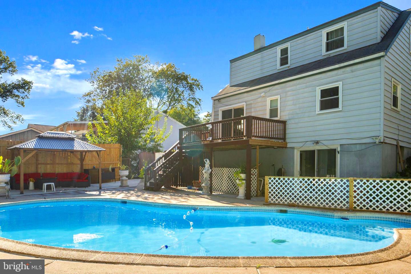 1407 COLCHESTER RD, WOODBRIDGE, Virginia 22191, 3 Bedrooms Bedrooms, 10 Rooms Rooms,3 BathroomsBathrooms,Residential,For sale,1407 COLCHESTER RD,VAPW2103152 MLS # VAPW2103152
