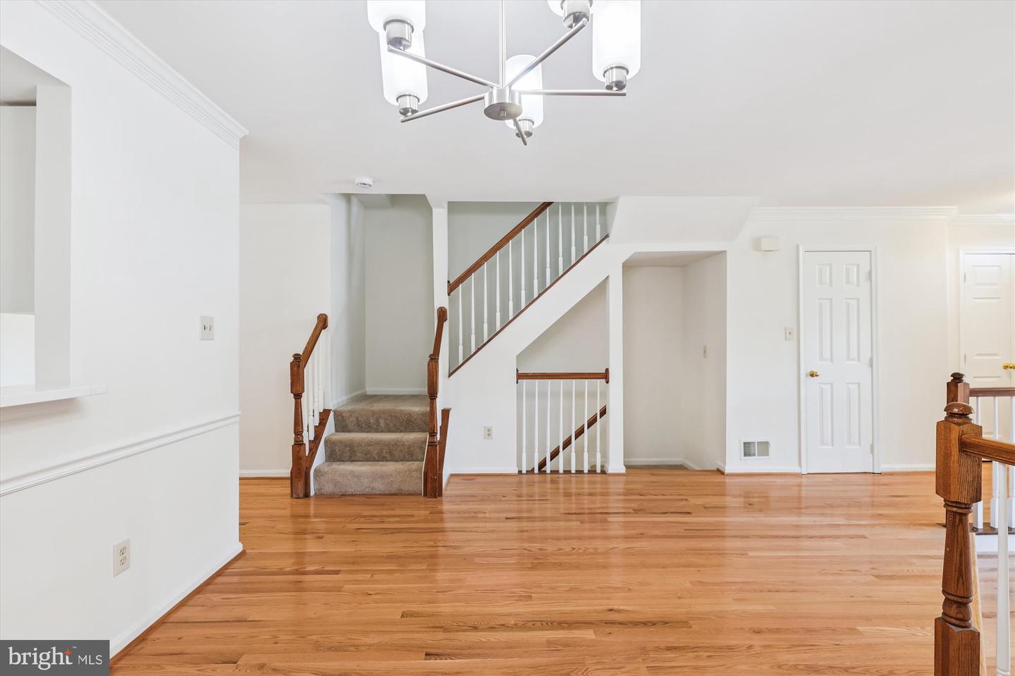 8840 EAGLE ROCK LN, SPRINGFIELD, Virginia 22153, 3 Bedrooms Bedrooms, ,3 BathroomsBathrooms,Residential,For sale,8840 EAGLE ROCK LN,VAFX2265092 MLS # VAFX2265092