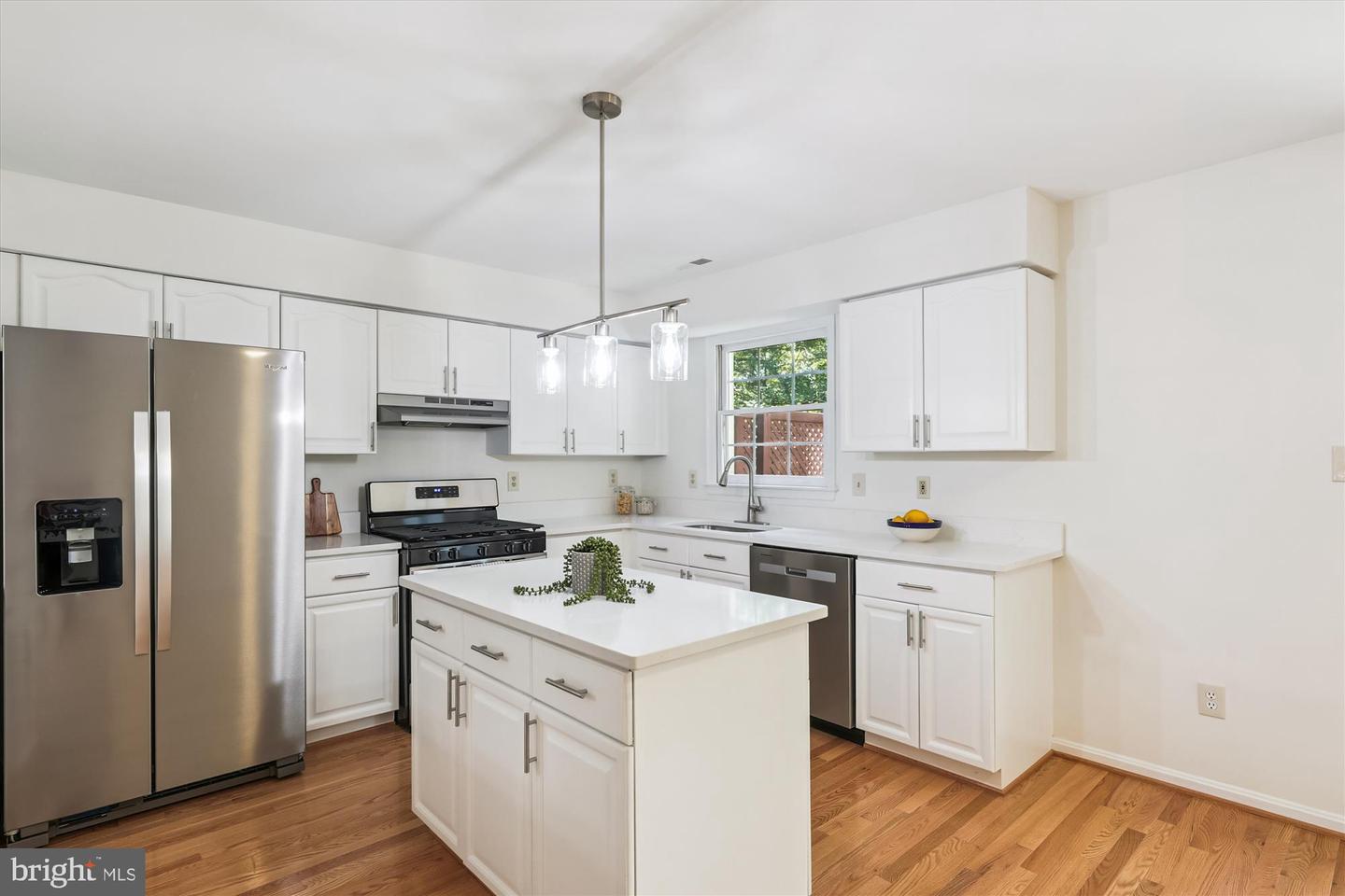 8840 EAGLE ROCK LN, SPRINGFIELD, Virginia 22153, 3 Bedrooms Bedrooms, ,3 BathroomsBathrooms,Residential,For sale,8840 EAGLE ROCK LN,VAFX2265092 MLS # VAFX2265092