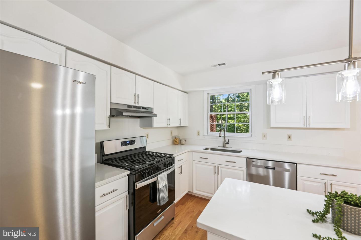 8840 EAGLE ROCK LN, SPRINGFIELD, Virginia 22153, 3 Bedrooms Bedrooms, ,3 BathroomsBathrooms,Residential,For sale,8840 EAGLE ROCK LN,VAFX2265092 MLS # VAFX2265092