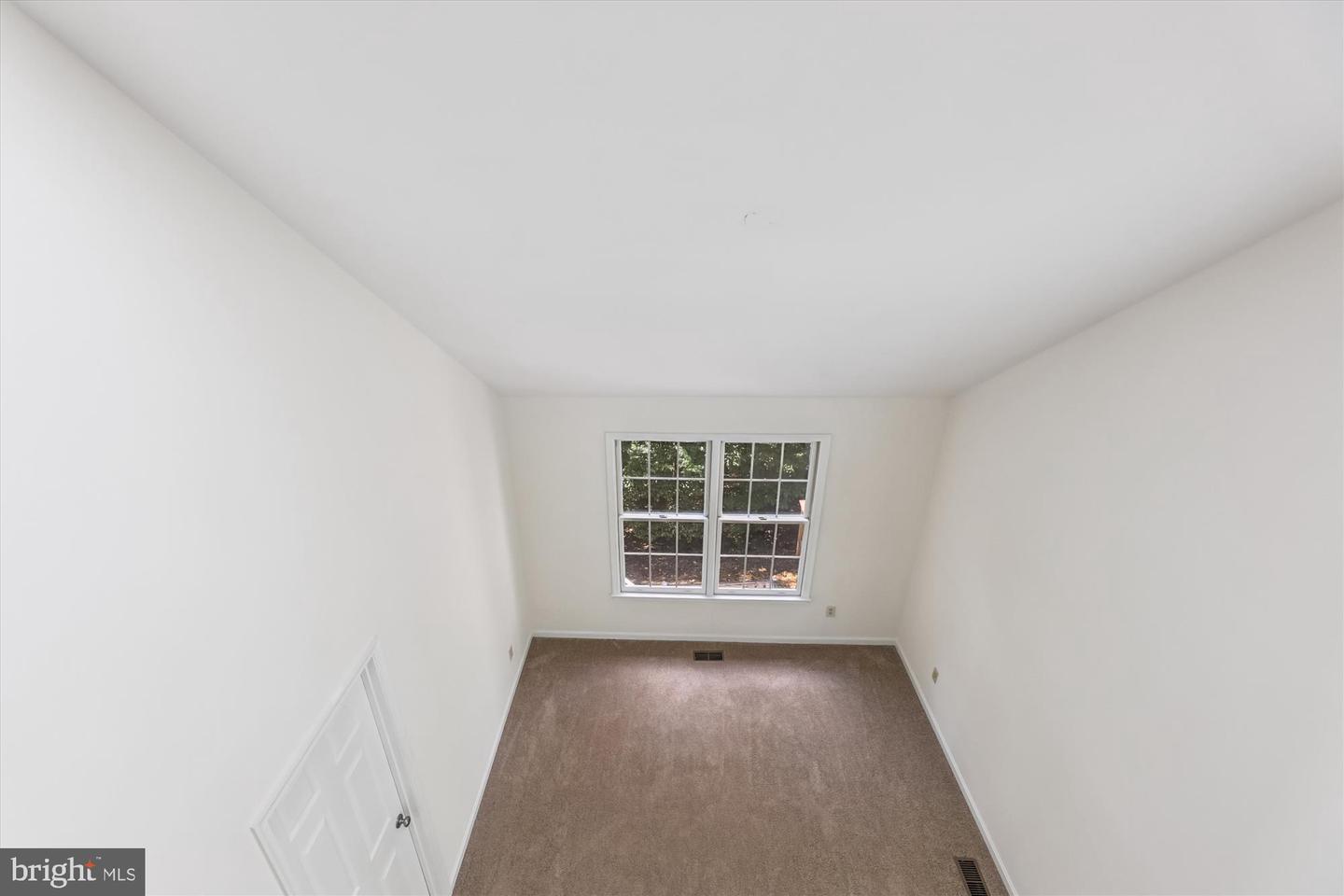 8840 EAGLE ROCK LN, SPRINGFIELD, Virginia 22153, 3 Bedrooms Bedrooms, ,3 BathroomsBathrooms,Residential,For sale,8840 EAGLE ROCK LN,VAFX2265092 MLS # VAFX2265092