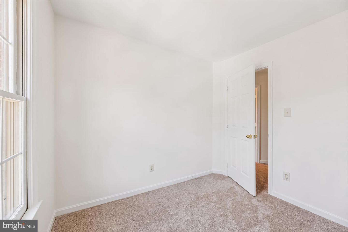 8840 EAGLE ROCK LN, SPRINGFIELD, Virginia 22153, 3 Bedrooms Bedrooms, ,3 BathroomsBathrooms,Residential,For sale,8840 EAGLE ROCK LN,VAFX2265092 MLS # VAFX2265092