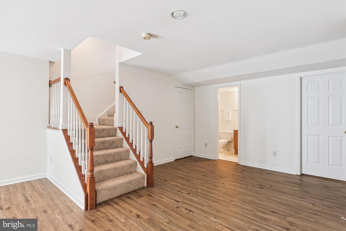 8840 EAGLE ROCK LN, SPRINGFIELD, Virginia 22153, 3 Bedrooms Bedrooms, ,3 BathroomsBathrooms,Residential,For sale,8840 EAGLE ROCK LN,VAFX2265092 MLS # VAFX2265092