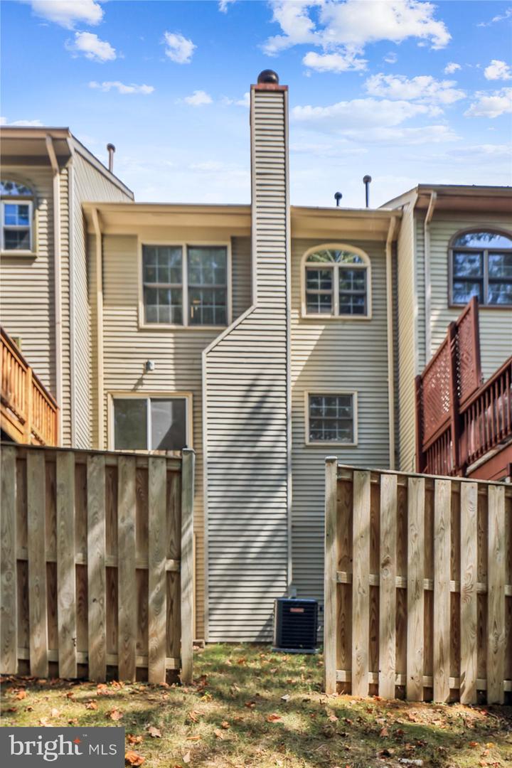 8840 EAGLE ROCK LN, SPRINGFIELD, Virginia 22153, 3 Bedrooms Bedrooms, ,3 BathroomsBathrooms,Residential,For sale,8840 EAGLE ROCK LN,VAFX2265092 MLS # VAFX2265092