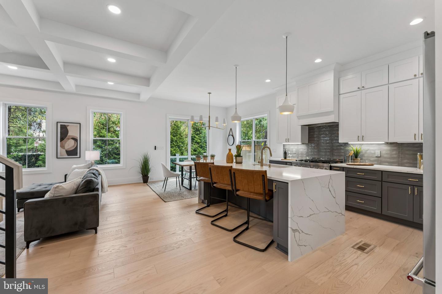 5017 17TH ST N, ARLINGTON, Virginia 22207, 5 Bedrooms Bedrooms, ,5 BathroomsBathrooms,Residential,For sale,5017 17TH ST N,VAAR2063190 MLS # VAAR2063190