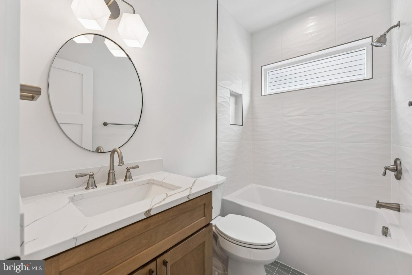 5017 17TH ST N, ARLINGTON, Virginia 22207, 5 Bedrooms Bedrooms, ,5 BathroomsBathrooms,Residential,For sale,5017 17TH ST N,VAAR2063190 MLS # VAAR2063190