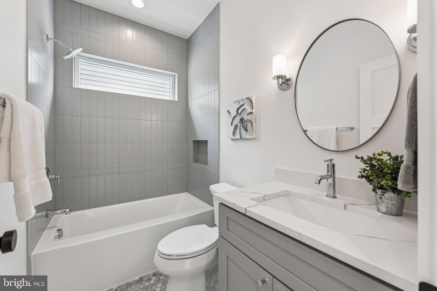 5017 17TH ST N, ARLINGTON, Virginia 22207, 5 Bedrooms Bedrooms, ,5 BathroomsBathrooms,Residential,For sale,5017 17TH ST N,VAAR2063190 MLS # VAAR2063190