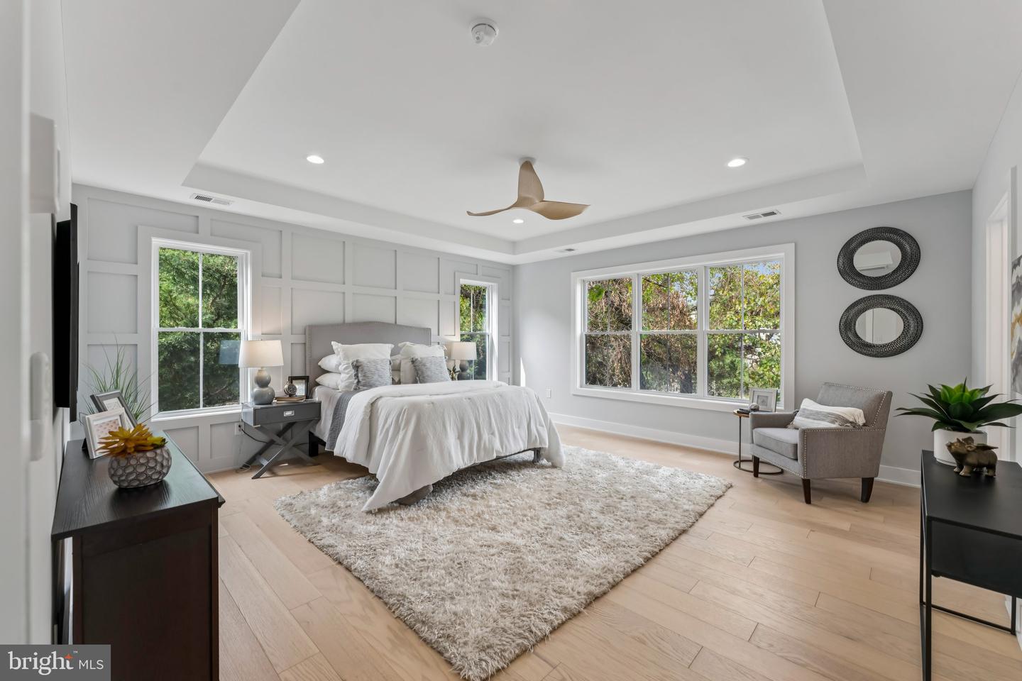 5017 17TH ST N, ARLINGTON, Virginia 22207, 5 Bedrooms Bedrooms, ,5 BathroomsBathrooms,Residential,For sale,5017 17TH ST N,VAAR2063190 MLS # VAAR2063190