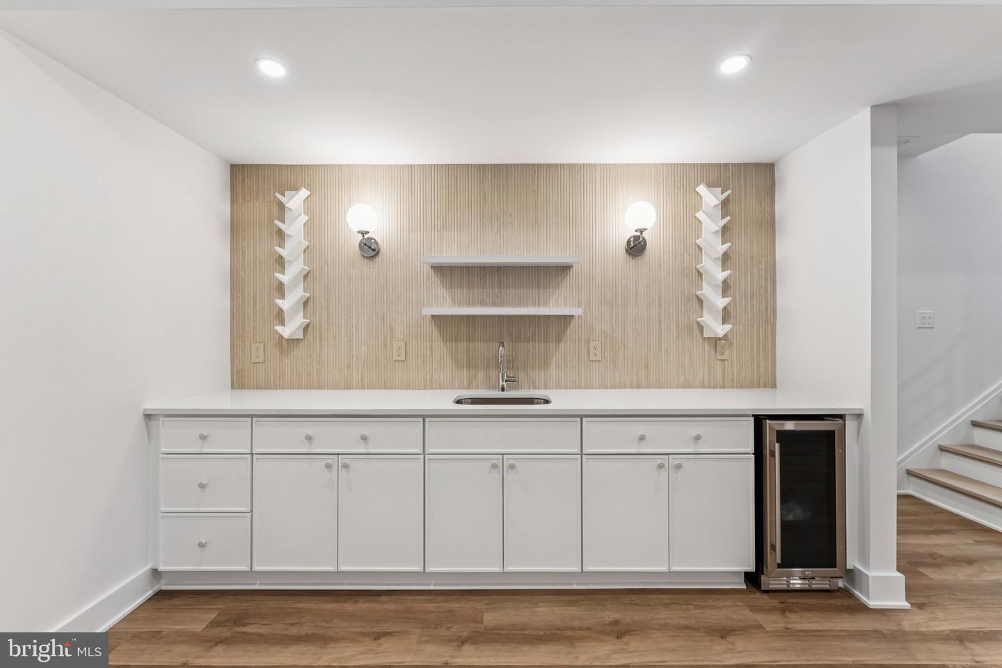 5017 17TH ST N, ARLINGTON, Virginia 22207, 5 Bedrooms Bedrooms, ,5 BathroomsBathrooms,Residential,For sale,5017 17TH ST N,VAAR2063190 MLS # VAAR2063190