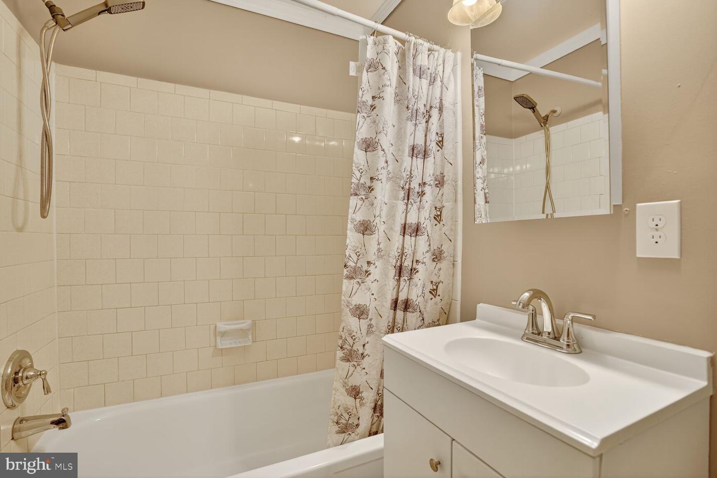 2441 WINDBREAK DR, ALEXANDRIA, Virginia 22306, 3 Bedrooms Bedrooms, ,2 BathroomsBathrooms,Residential,For sale,2441 WINDBREAK DR,VAFX2266000 MLS # VAFX2266000