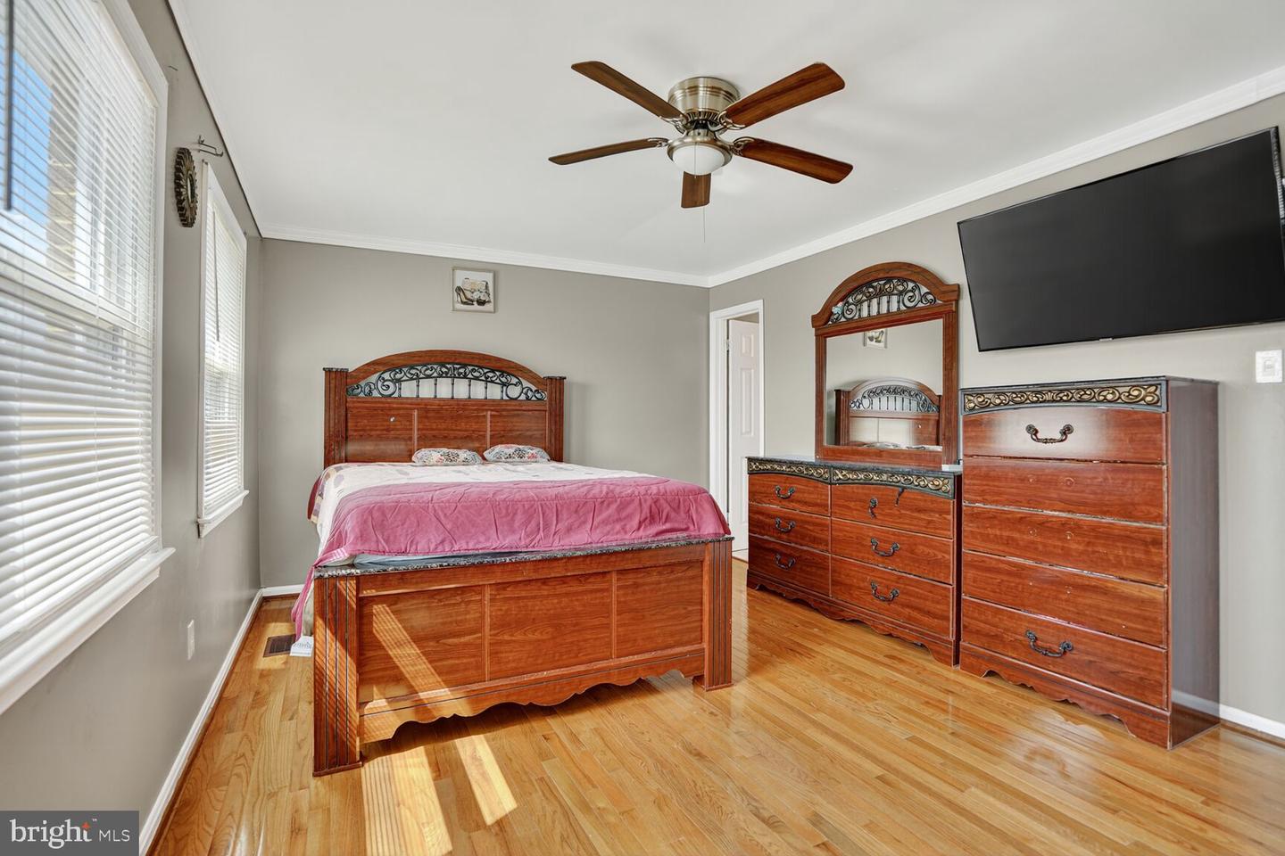 2441 WINDBREAK DR, ALEXANDRIA, Virginia 22306, 3 Bedrooms Bedrooms, ,2 BathroomsBathrooms,Residential,For sale,2441 WINDBREAK DR,VAFX2266000 MLS # VAFX2266000