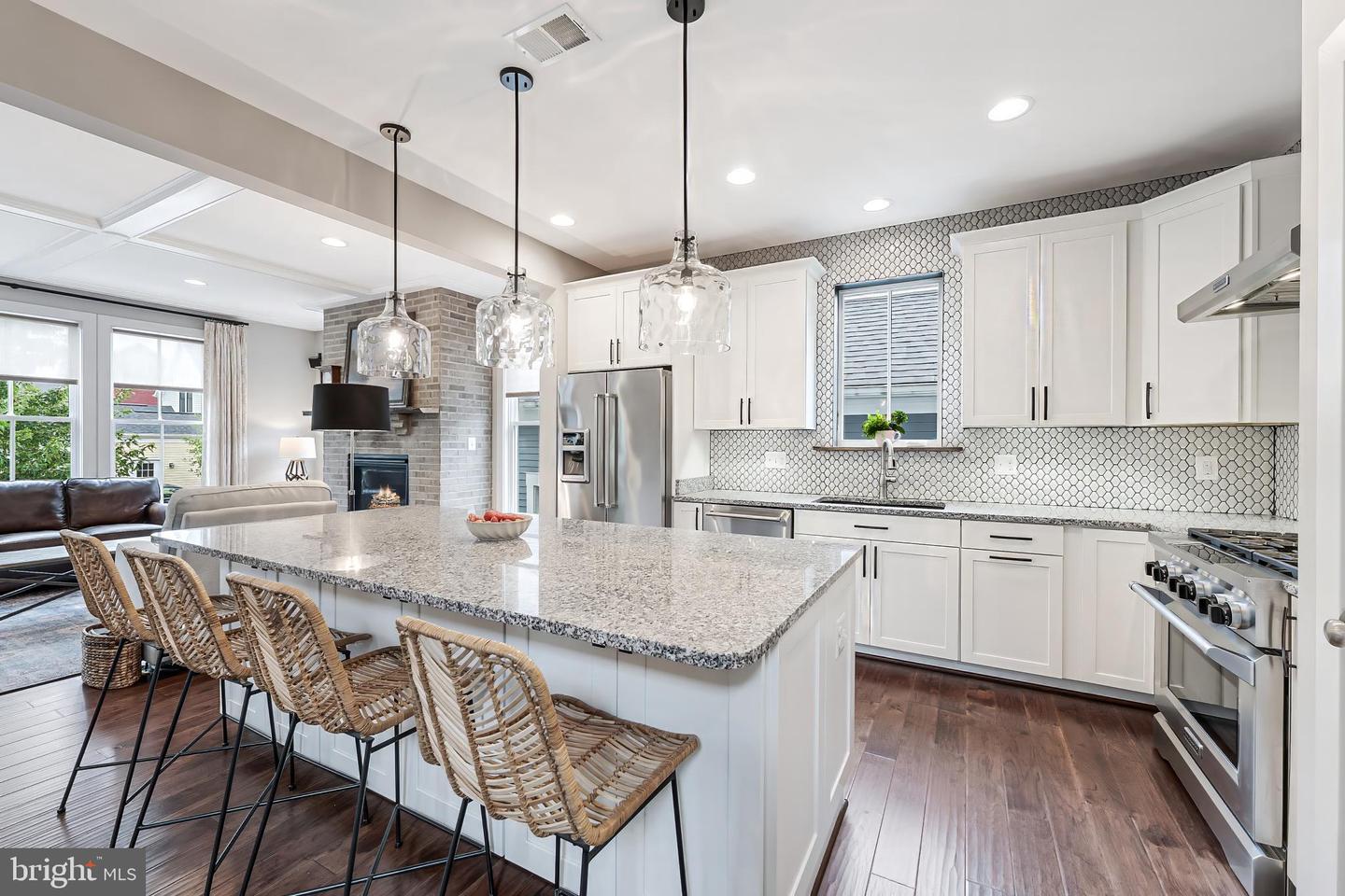 802 VINE ST, HERNDON, Virginia 20170, 4 Bedrooms Bedrooms, ,3 BathroomsBathrooms,Residential,For sale,802 VINE ST,VAFX2266076 MLS # VAFX2266076