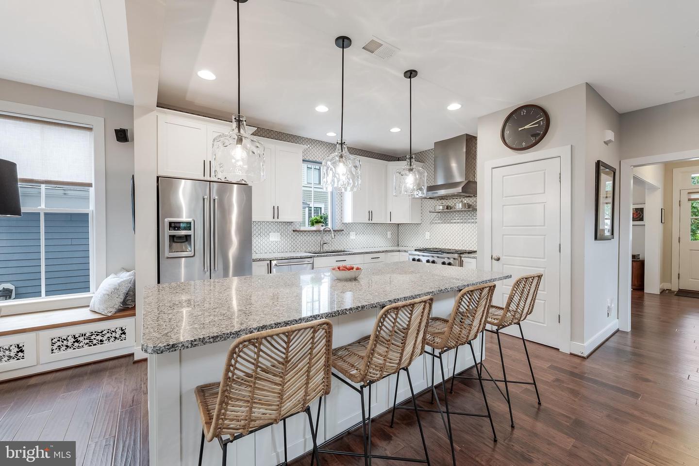 802 VINE ST, HERNDON, Virginia 20170, 4 Bedrooms Bedrooms, ,3 BathroomsBathrooms,Residential,For sale,802 VINE ST,VAFX2266076 MLS # VAFX2266076
