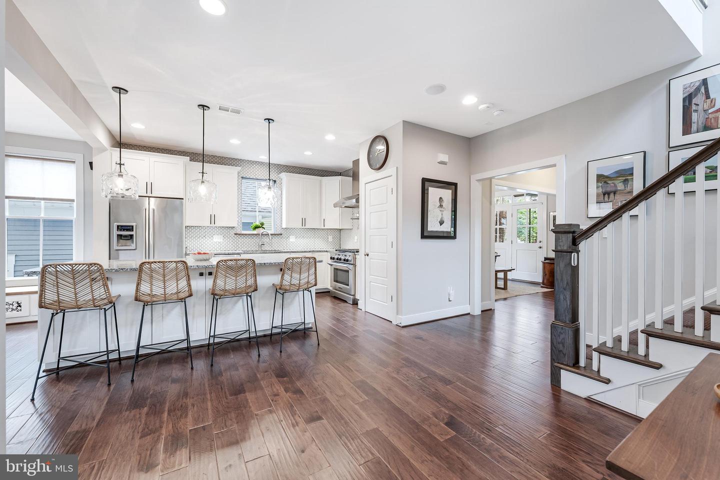 802 VINE ST, HERNDON, Virginia 20170, 4 Bedrooms Bedrooms, ,3 BathroomsBathrooms,Residential,For sale,802 VINE ST,VAFX2266076 MLS # VAFX2266076