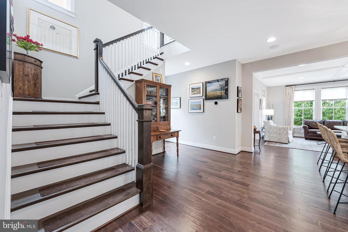 802 VINE ST, HERNDON, Virginia 20170, 4 Bedrooms Bedrooms, ,3 BathroomsBathrooms,Residential,For sale,802 VINE ST,VAFX2266076 MLS # VAFX2266076