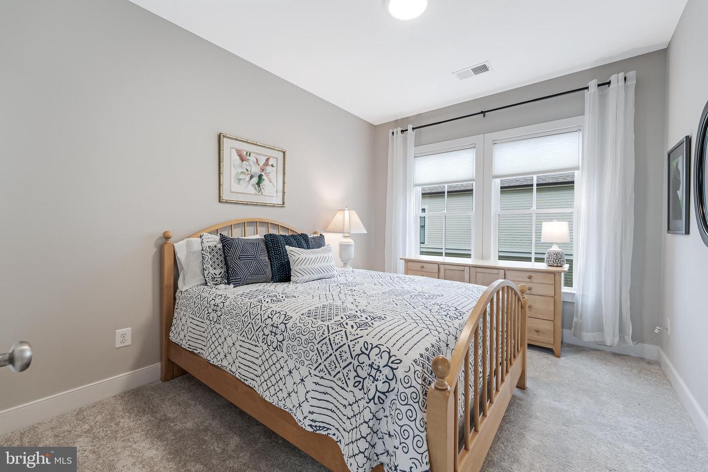 802 VINE ST, HERNDON, Virginia 20170, 4 Bedrooms Bedrooms, ,3 BathroomsBathrooms,Residential,For sale,802 VINE ST,VAFX2266076 MLS # VAFX2266076