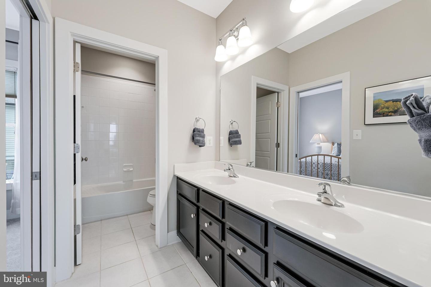 802 VINE ST, HERNDON, Virginia 20170, 4 Bedrooms Bedrooms, ,3 BathroomsBathrooms,Residential,For sale,802 VINE ST,VAFX2266076 MLS # VAFX2266076