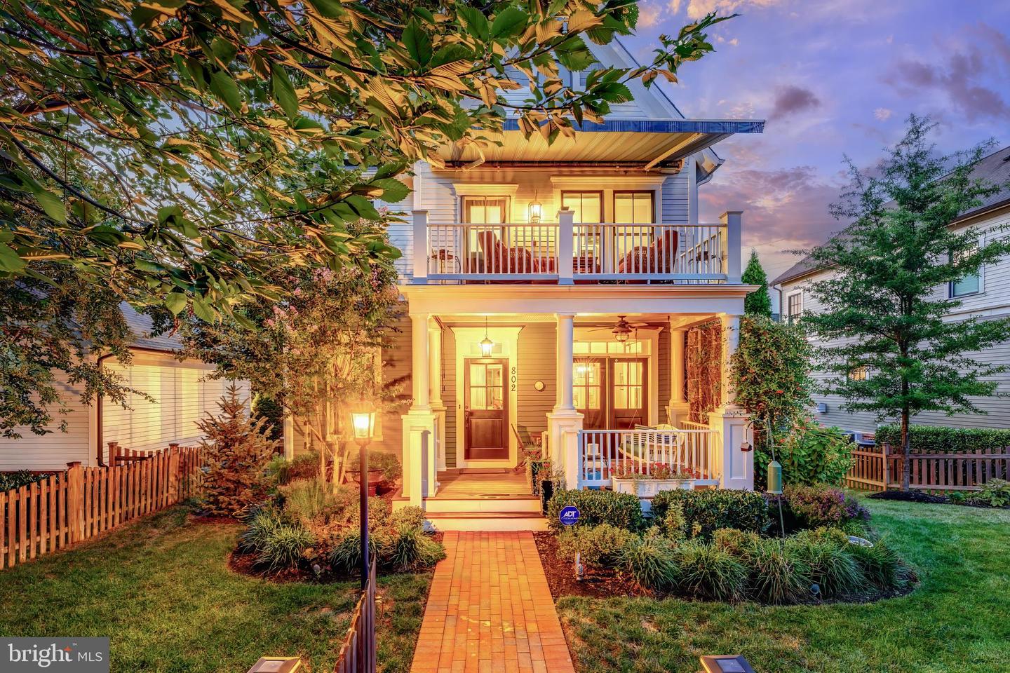 802 VINE ST, HERNDON, Virginia 20170, 4 Bedrooms Bedrooms, ,3 BathroomsBathrooms,Residential,For sale,802 VINE ST,VAFX2266076 MLS # VAFX2266076
