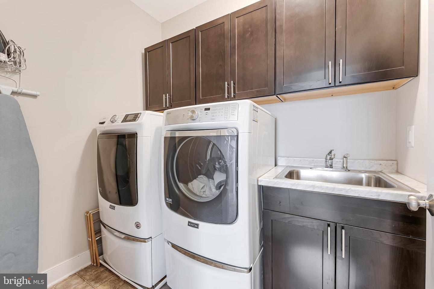 802 VINE ST, HERNDON, Virginia 20170, 4 Bedrooms Bedrooms, ,3 BathroomsBathrooms,Residential,For sale,802 VINE ST,VAFX2266076 MLS # VAFX2266076