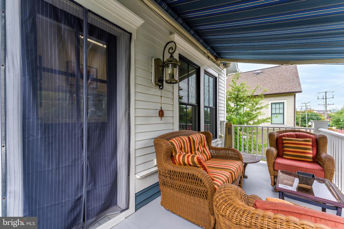 802 VINE ST, HERNDON, Virginia 20170, 4 Bedrooms Bedrooms, ,3 BathroomsBathrooms,Residential,For sale,802 VINE ST,VAFX2266076 MLS # VAFX2266076