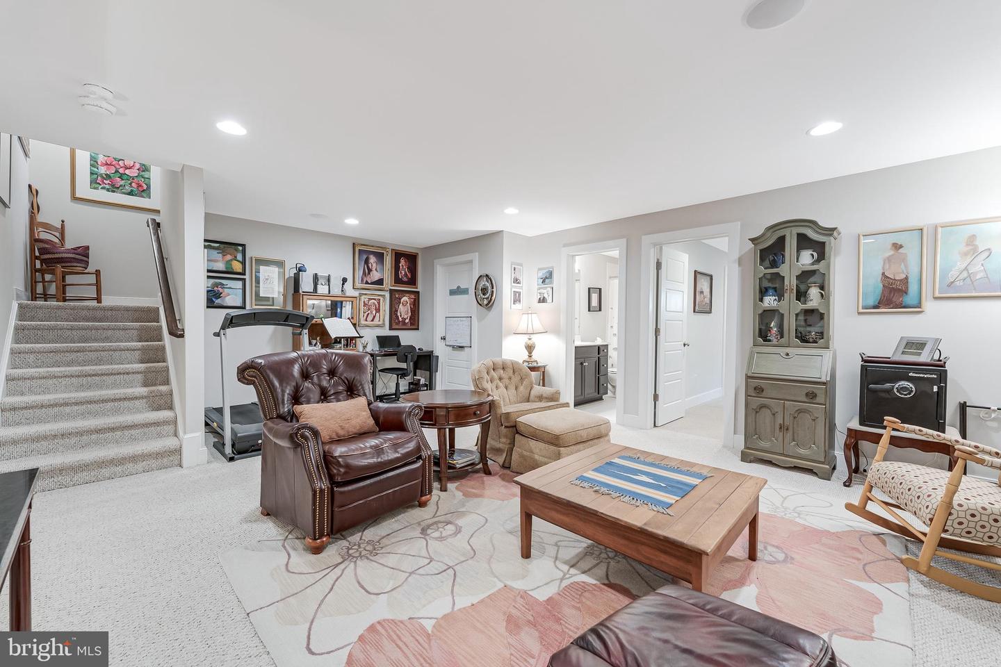 802 VINE ST, HERNDON, Virginia 20170, 4 Bedrooms Bedrooms, ,3 BathroomsBathrooms,Residential,For sale,802 VINE ST,VAFX2266076 MLS # VAFX2266076