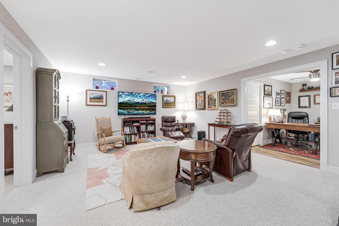 802 VINE ST, HERNDON, Virginia 20170, 4 Bedrooms Bedrooms, ,3 BathroomsBathrooms,Residential,For sale,802 VINE ST,VAFX2266076 MLS # VAFX2266076
