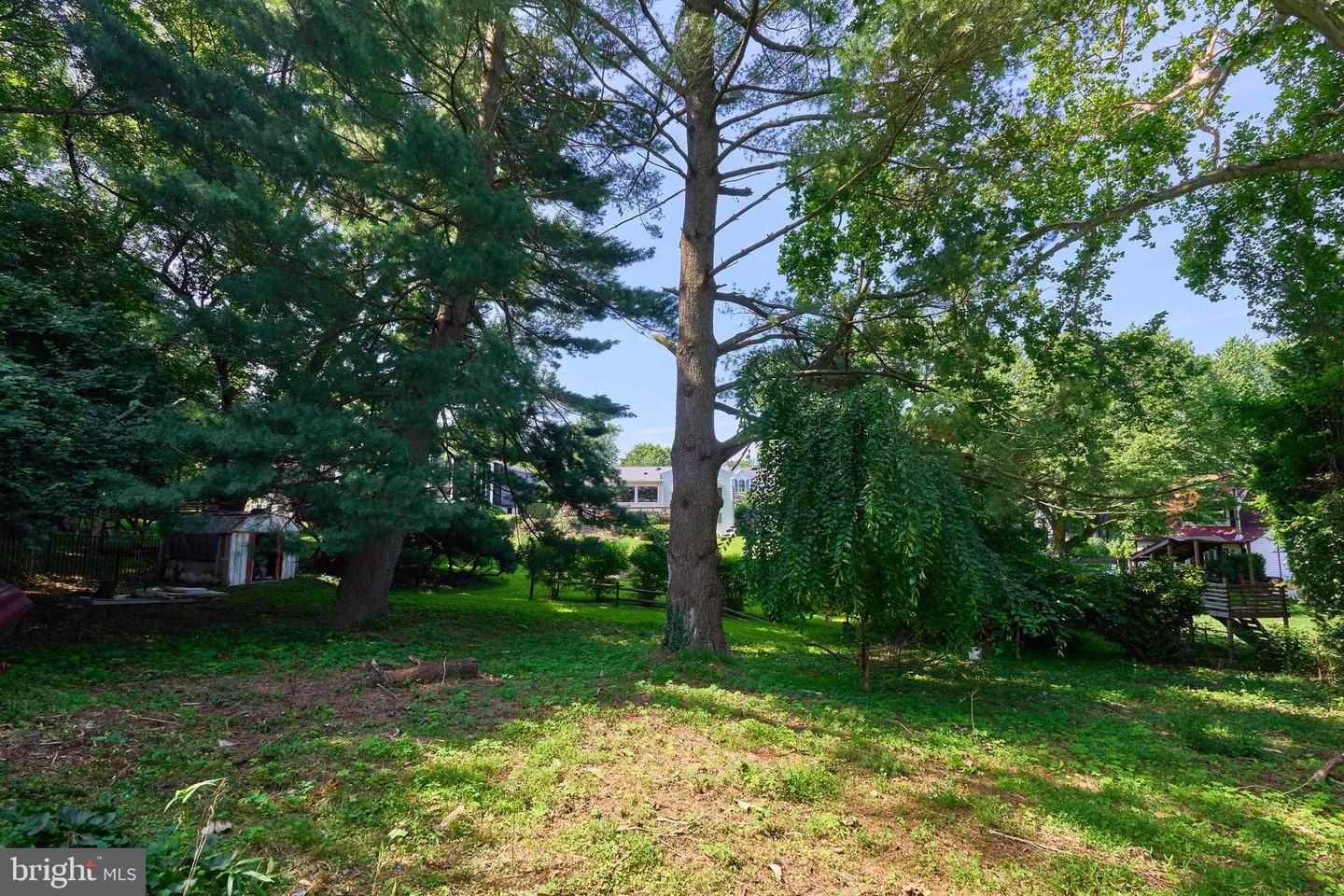 5255 32ND ST N, ARLINGTON, Virginia 22207, 5 Bedrooms Bedrooms, ,3 BathroomsBathrooms,Residential,For sale,5255 32ND ST N,VAAR2063472 MLS # VAAR2063472