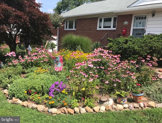 5255 32ND ST N, ARLINGTON, Virginia 22207, 5 Bedrooms Bedrooms, ,3 BathroomsBathrooms,Residential,For sale,5255 32ND ST N,VAAR2063472 MLS # VAAR2063472
